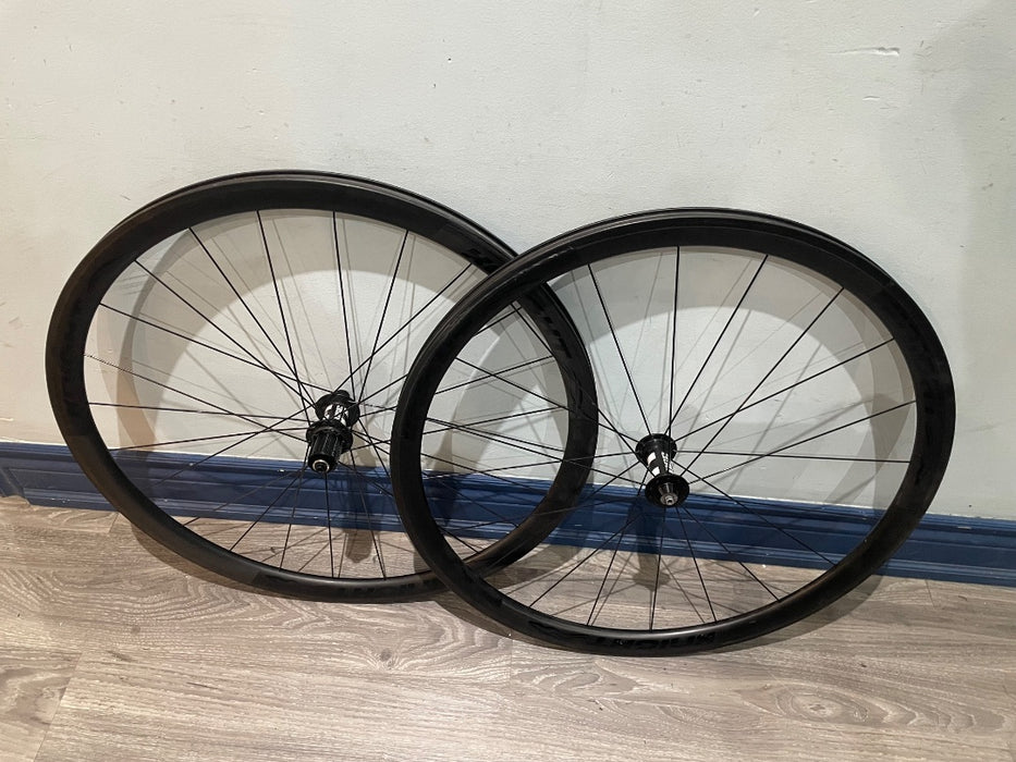 *Knight 35mm Carbon Clincher Rim Brake Wheelset 700c