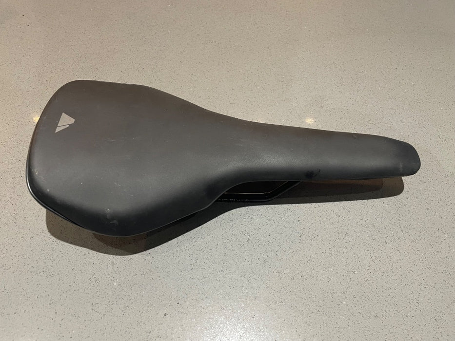 *MEC Men's Saddle Black 130mm