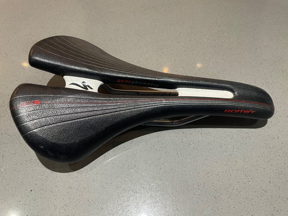 *Specialized Romin Saddle Black 155mm