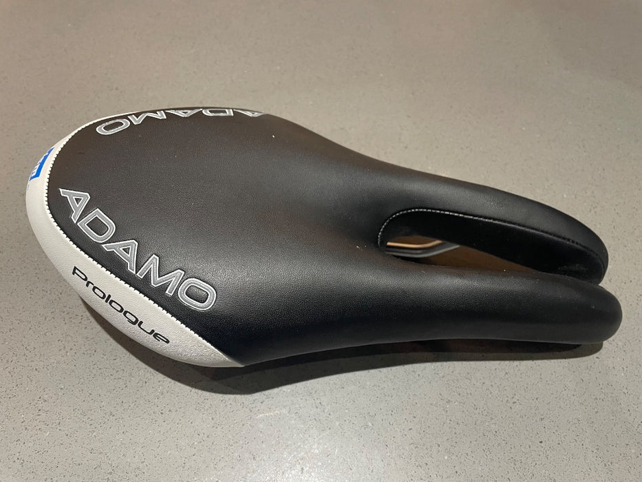 *ISM Prologue (PL1.1) Tri Saddle Blk/Wht 133mm