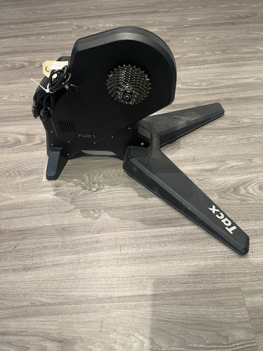 *Tacx Flux Smart Trainer