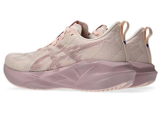 ASICS Women's Novablast 5