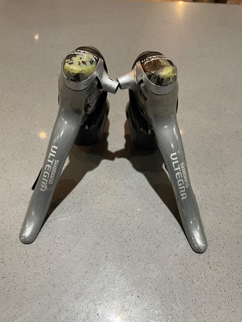 Acheter Garniture de levier gauche Shimano . +Tor. ST-R8020 | Pièces de rechange pour leviers, manettes et dérailleurs