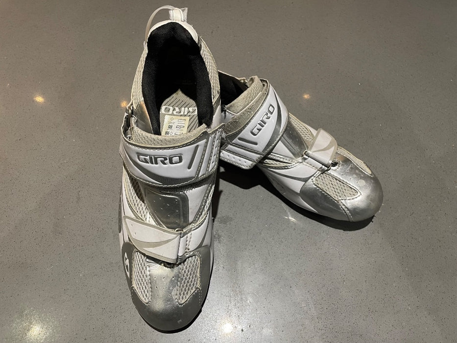 *Giro Giro Women's Facet Road Cycling Shoe Silver 41