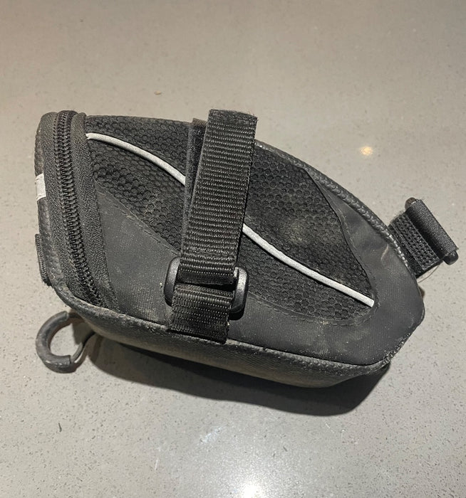 *Generic Saddle Bag Black Large