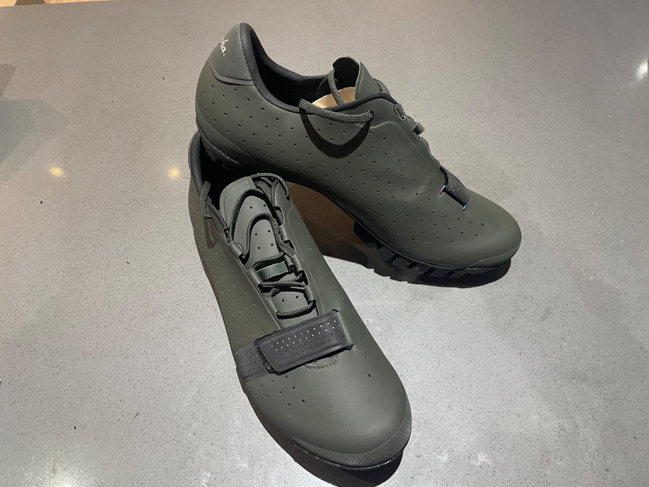 *Rapha Explore Gravel Shoes Olive 45.5