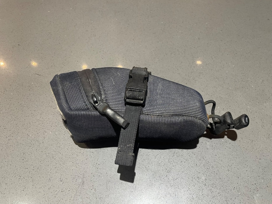 *Timbuk 2 Saddle Bag Grey Small