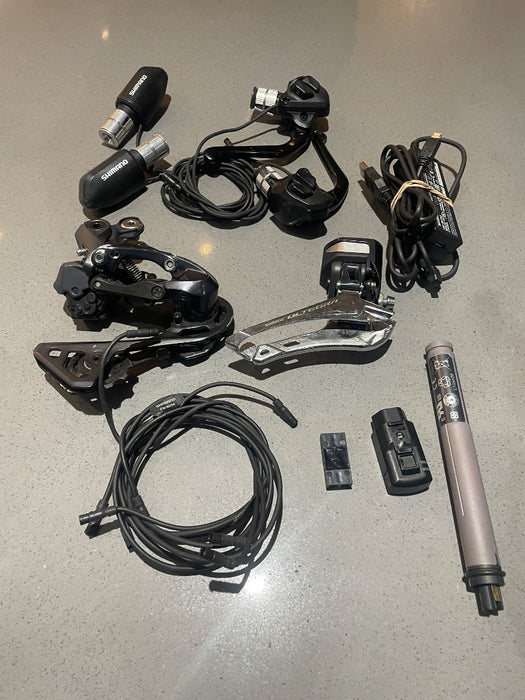 *Shimano Ultegra 8050 11sp Di2 Rim Brake Tri Kit