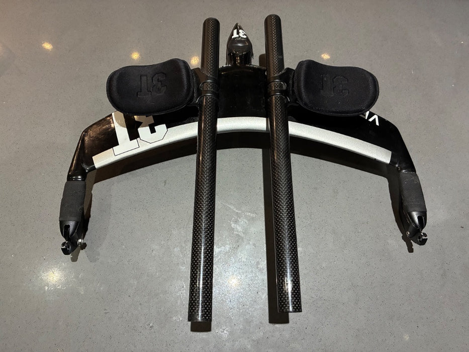 *3T Ventus LTD Carbon Aerobar Blk/Slv +/-