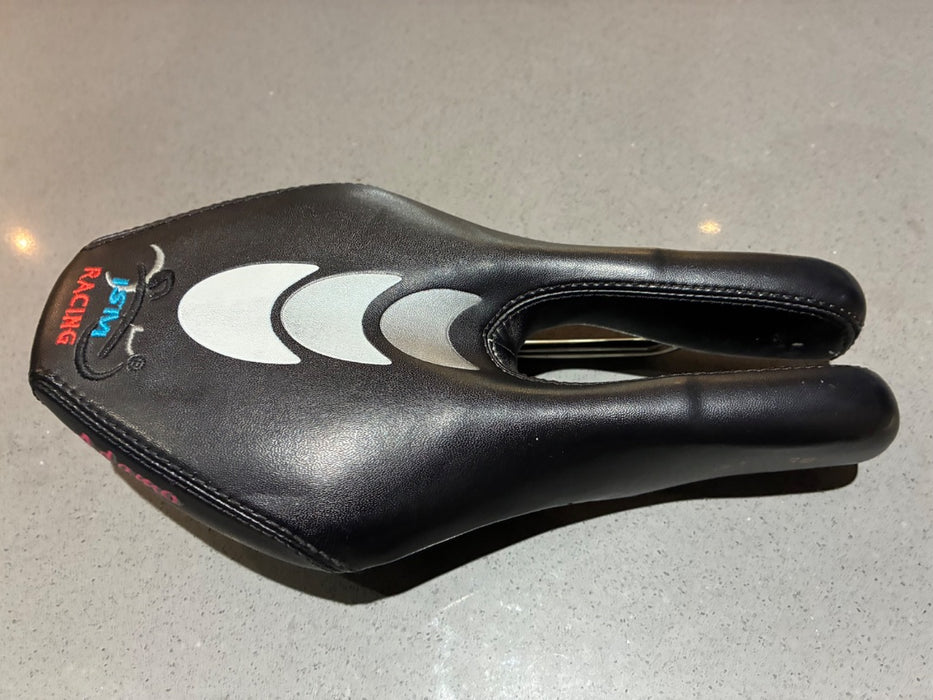 *ISM Adamo Gel Saddle 130mm