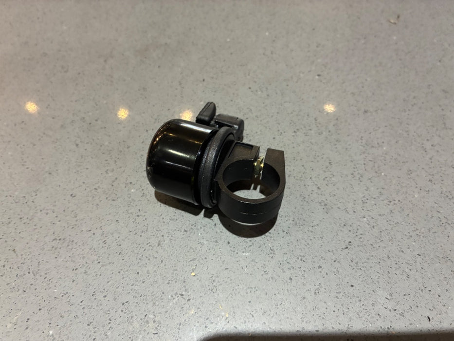 *Generic Bell  700c