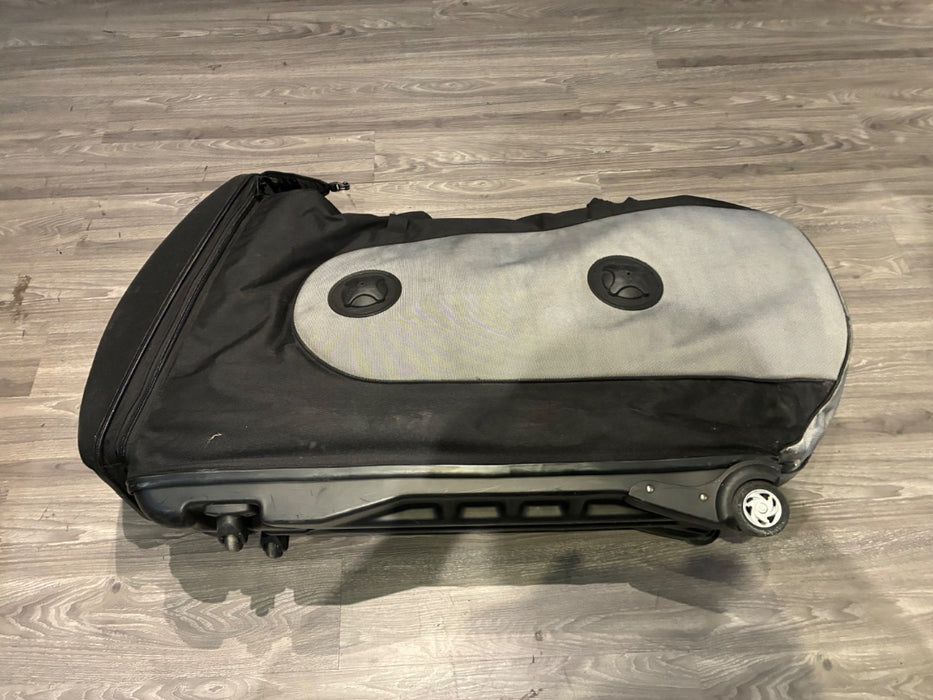 *Biknd Helium Travel Case Black