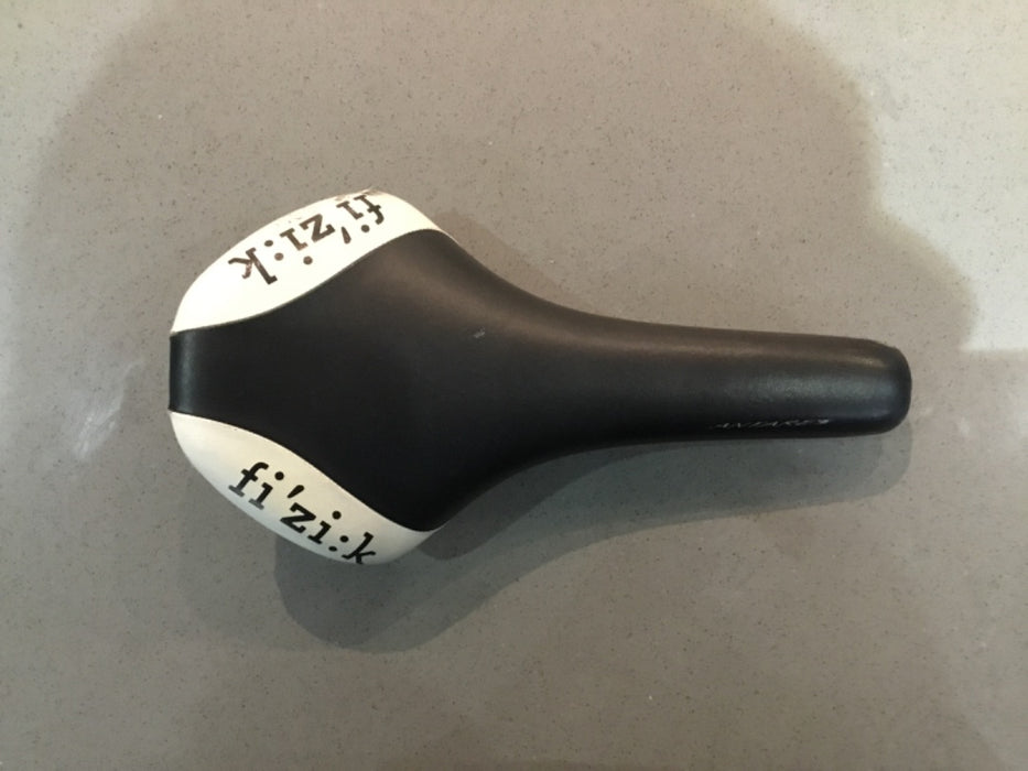 Fizik Antares Saddle Black/White 138mm