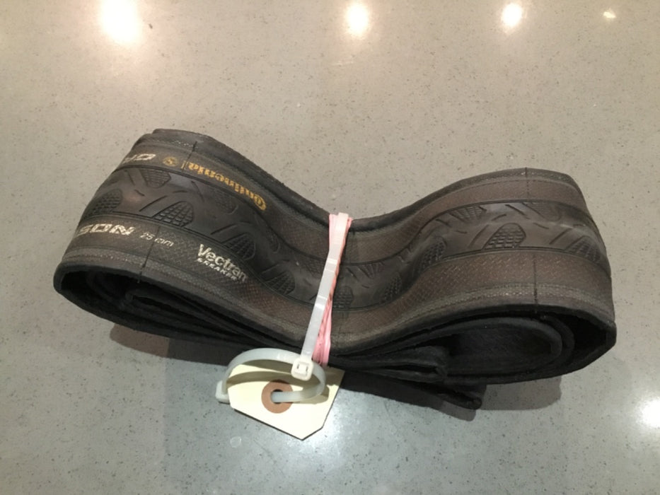 *Continental GP 4 Season Clincher Tire Black 700x25c