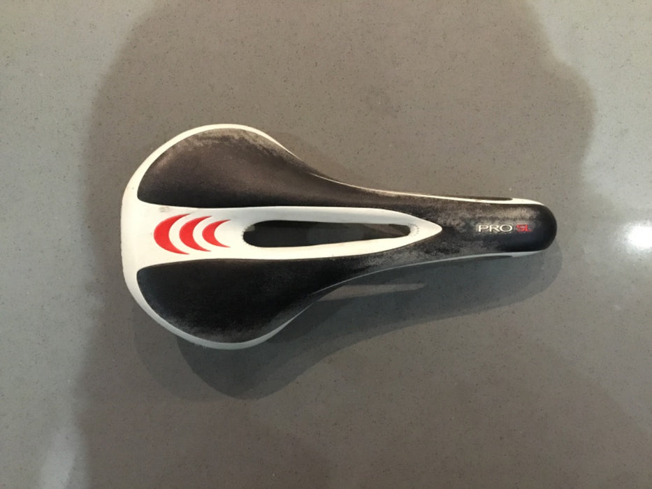 Velo Pro SL Saddle Blk/Wht 138mm