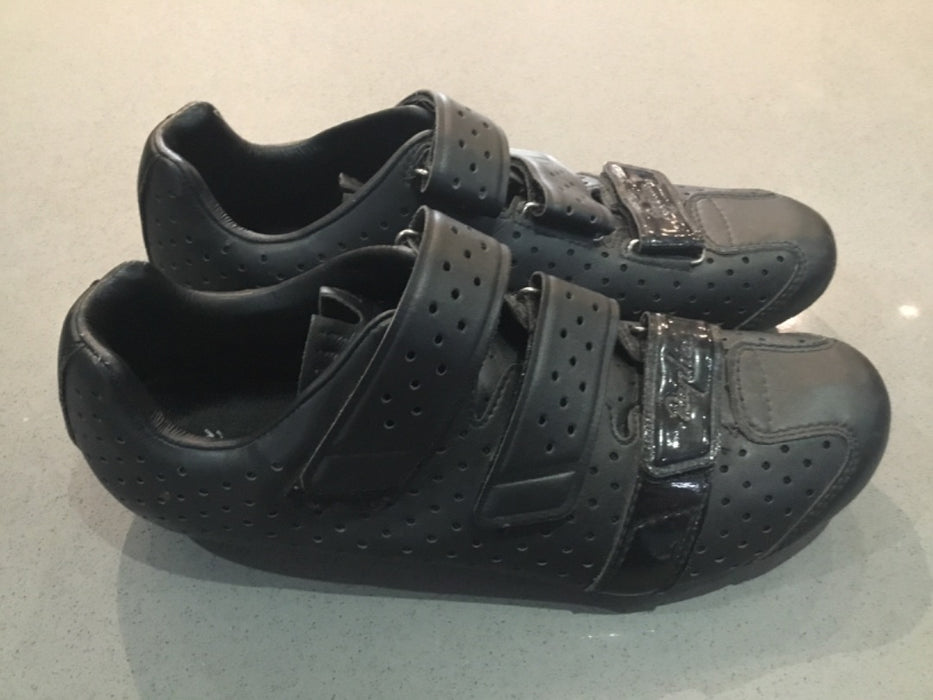 *Rapha Climbers Road Cycling Shoe Black 42