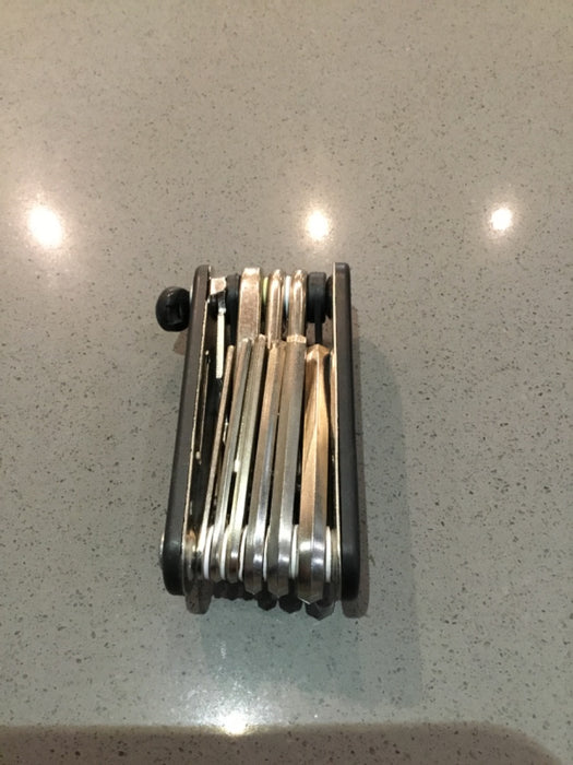 *Generic Multitool